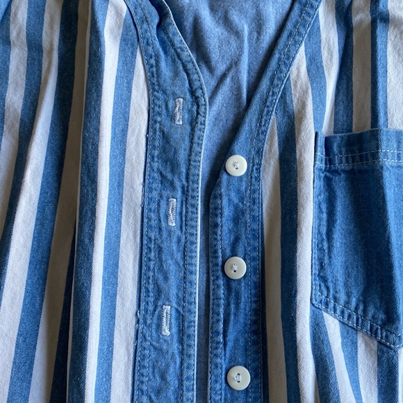 Signal button down denim and white striped long sleeve - Picture 5 of 6